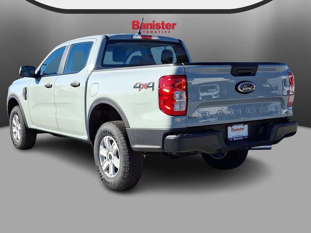 Vehicle image 4 of 12