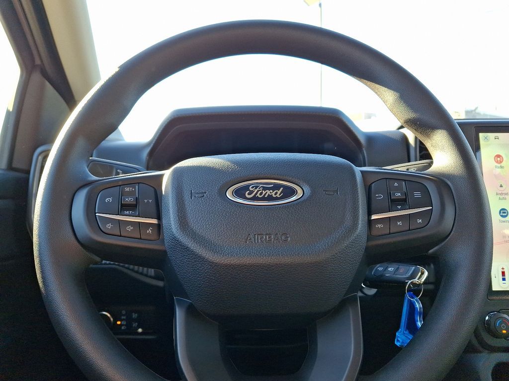 Vehicle image 7 of 12