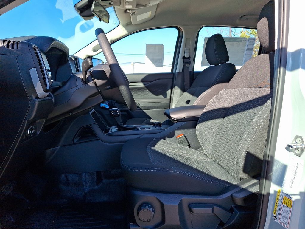 Vehicle image 6 of 12