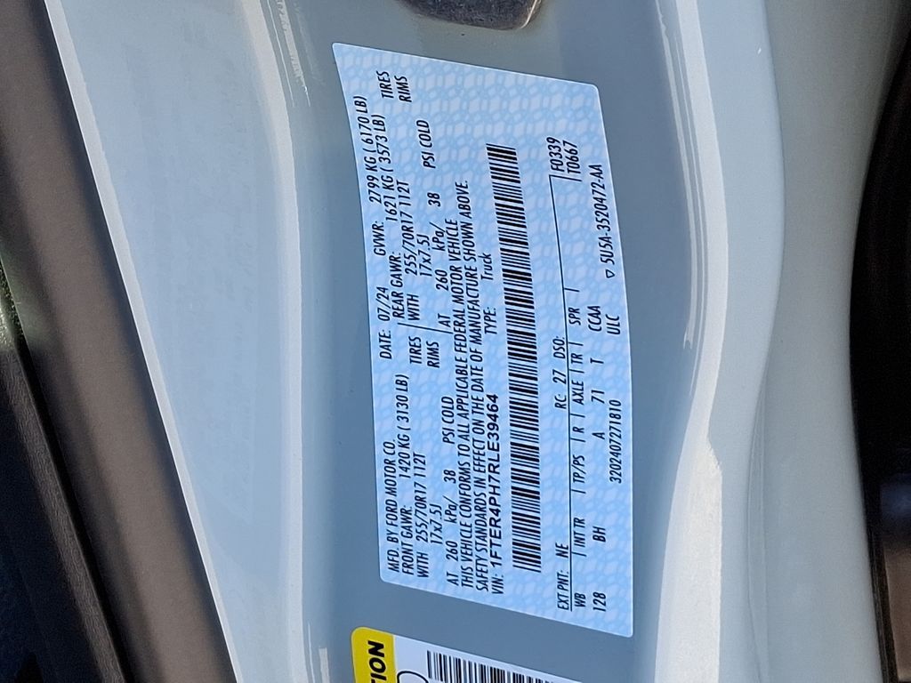 Vehicle image 10 of 12