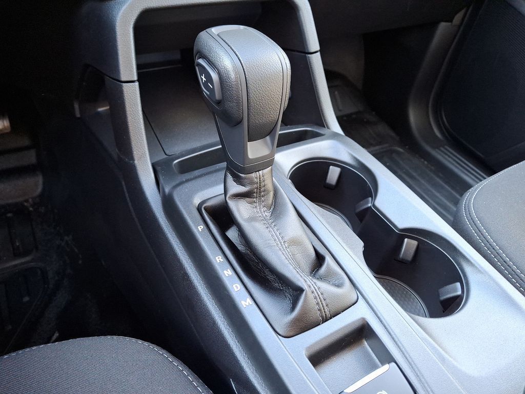 Vehicle image 9 of 12