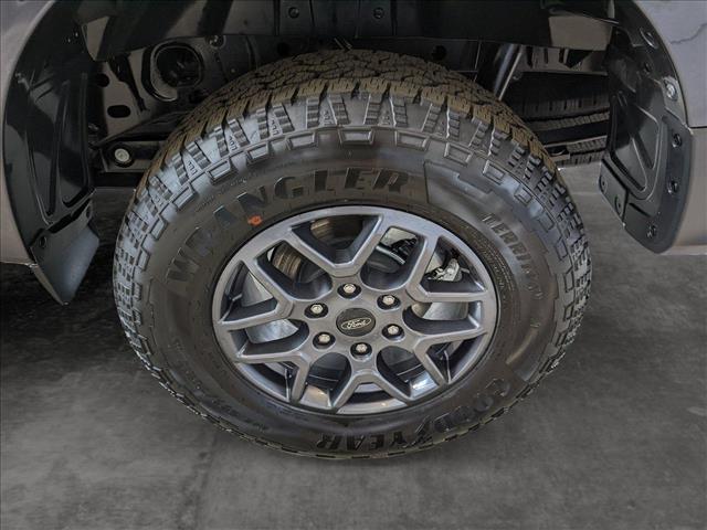 Vehicle image 9 of 17