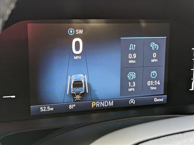 Vehicle image 10 of 17