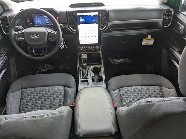 Vehicle image 14 of 17