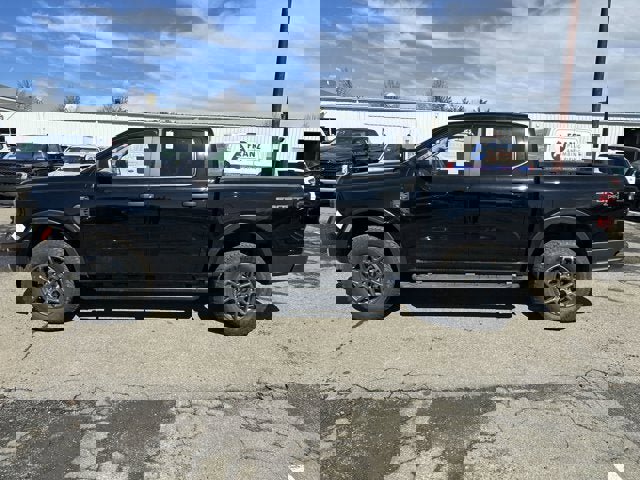 Vehicle image 7 of 26