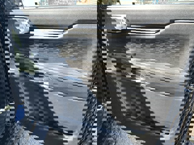 Vehicle image 11 of 26