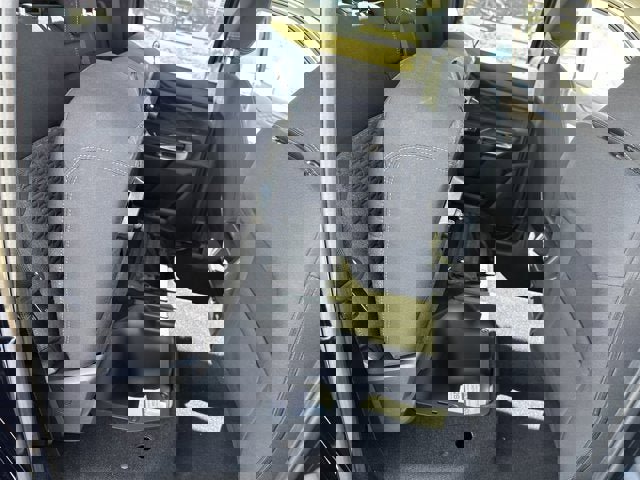 Vehicle image 16 of 26