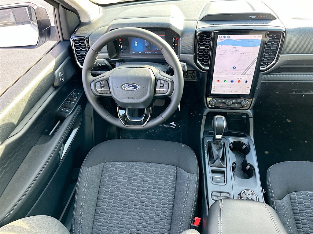 Vehicle image 16 of 21