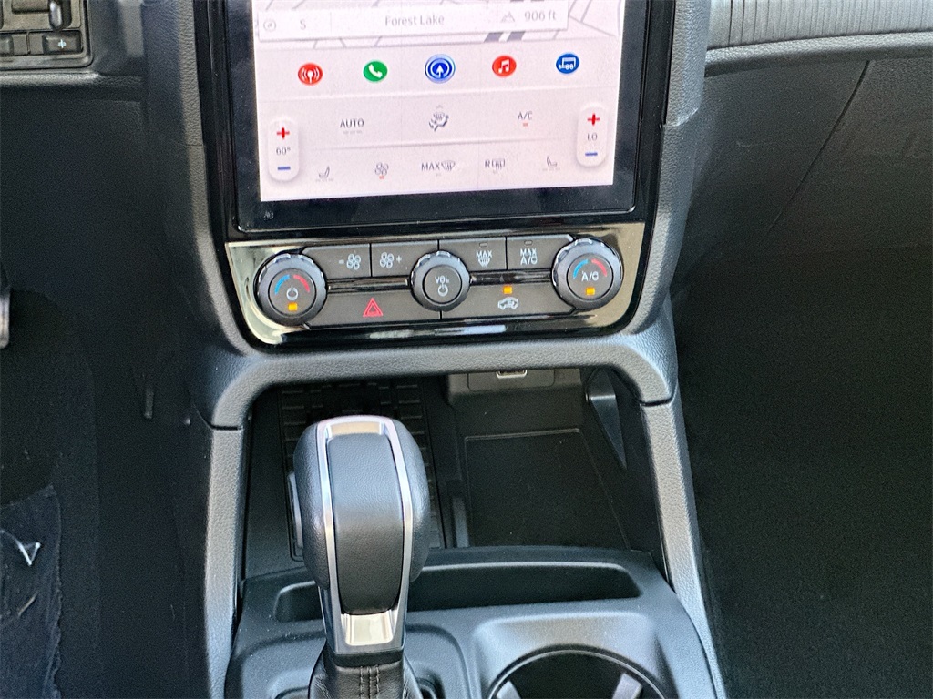 Vehicle image 11 of 21