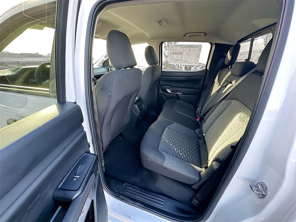 Vehicle image 17 of 21