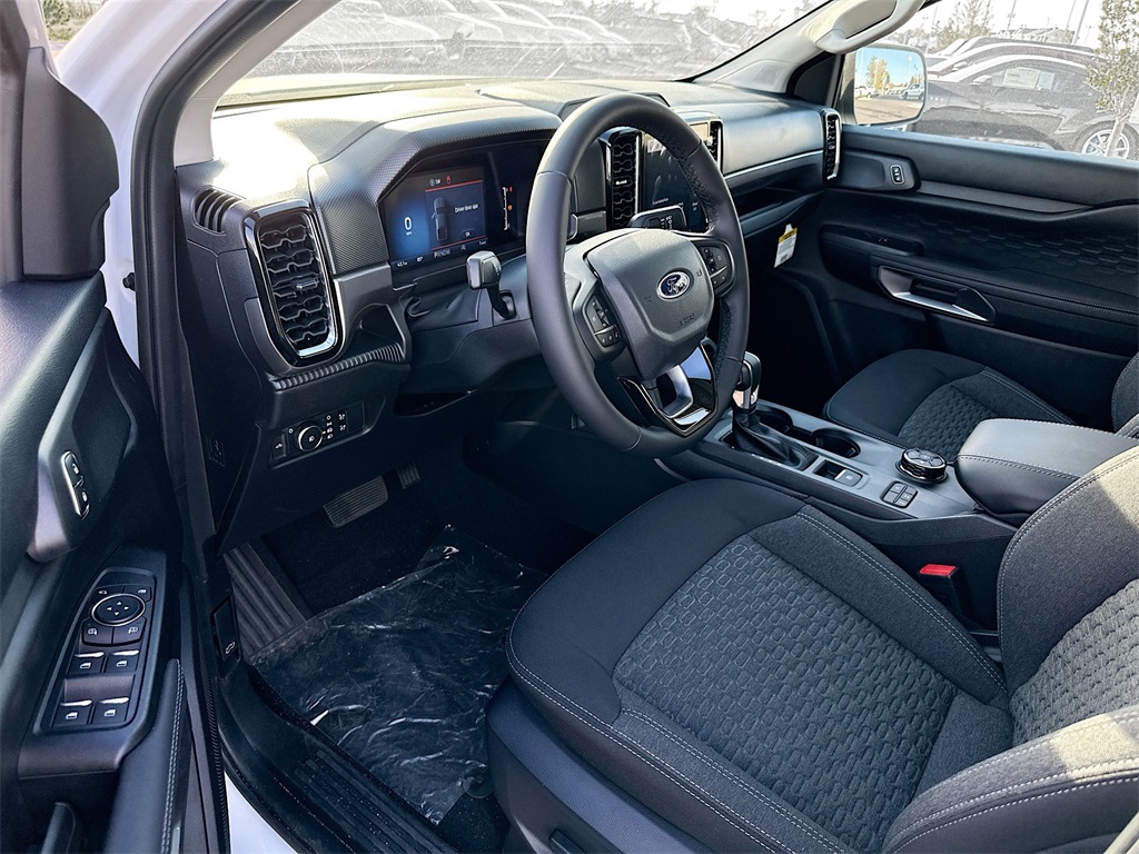 Vehicle image 7 of 21