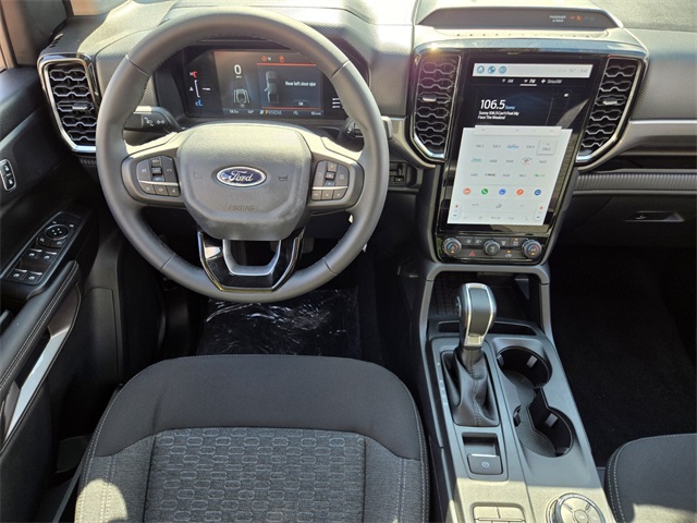 Vehicle image 9 of 15
