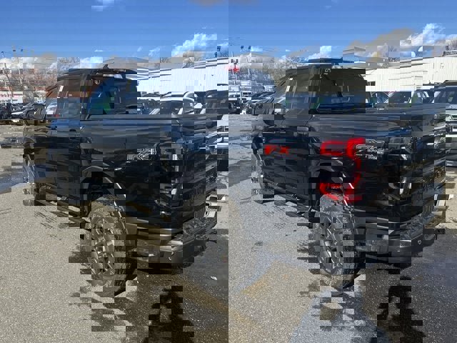 Vehicle image 7 of 25