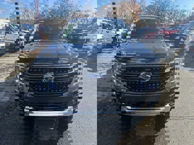 Vehicle image 2 of 25