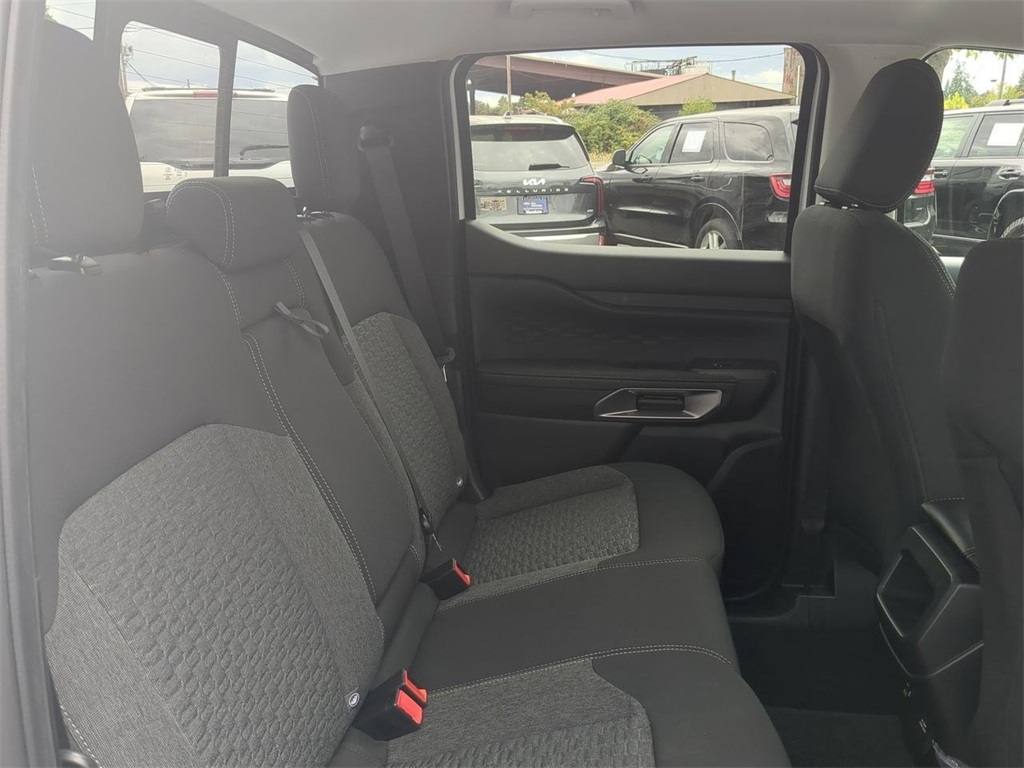 Vehicle image 26 of 31
