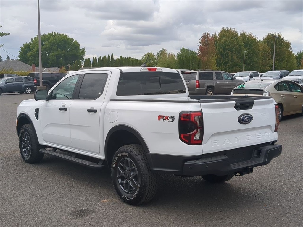 Vehicle image 7 of 31