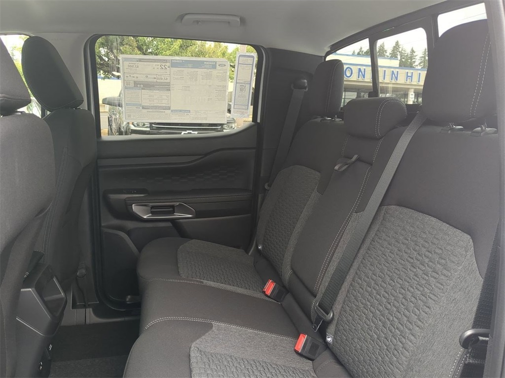 Vehicle image 22 of 31