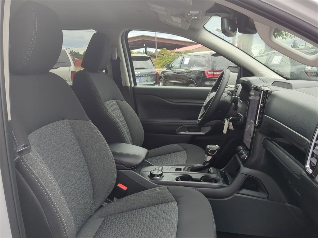Vehicle image 27 of 31