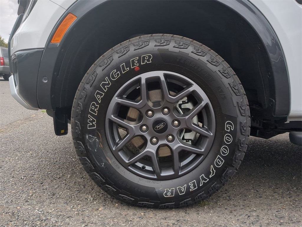Vehicle image 30 of 31