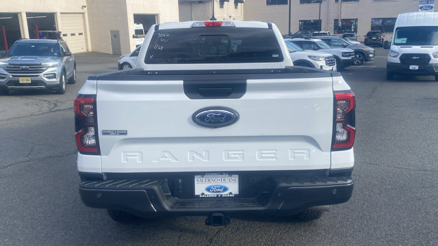 Vehicle image 24 of 27