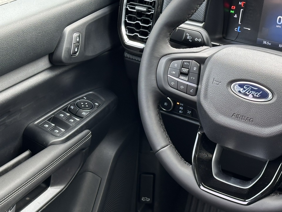 2024 Ford Ranger XLT Image 33 of 37