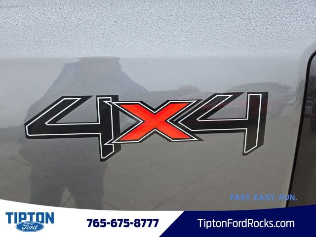 Vehicle image 37 of 43