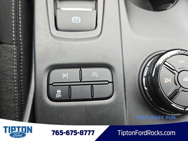 Vehicle image 29 of 43
