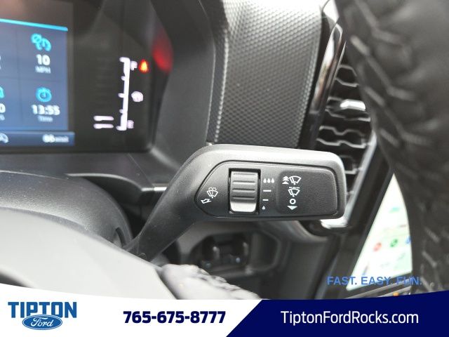 Vehicle image 26 of 43