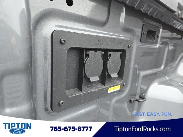 Vehicle image 39 of 43