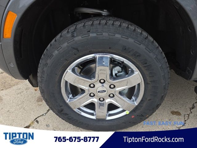 Vehicle image 10 of 43