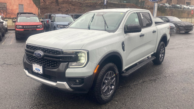 Vehicle image 3 of 27