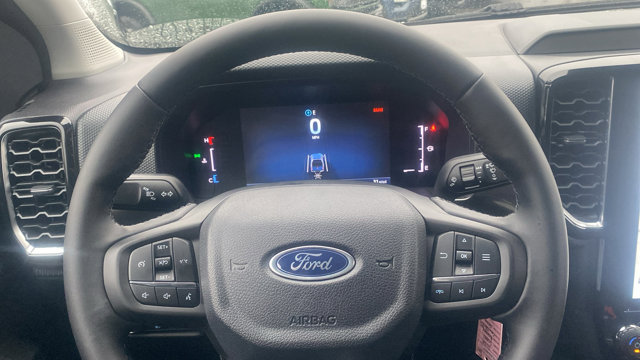 Vehicle image 10 of 27