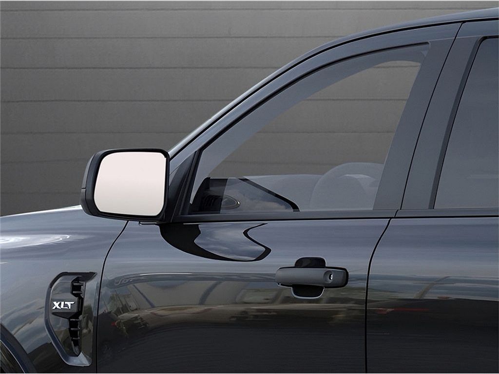 Vehicle image 14 of 22