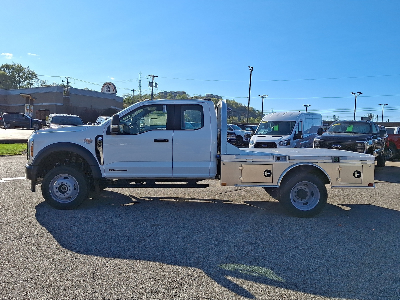 2024 Ford F-550 XL Image 8 of 17