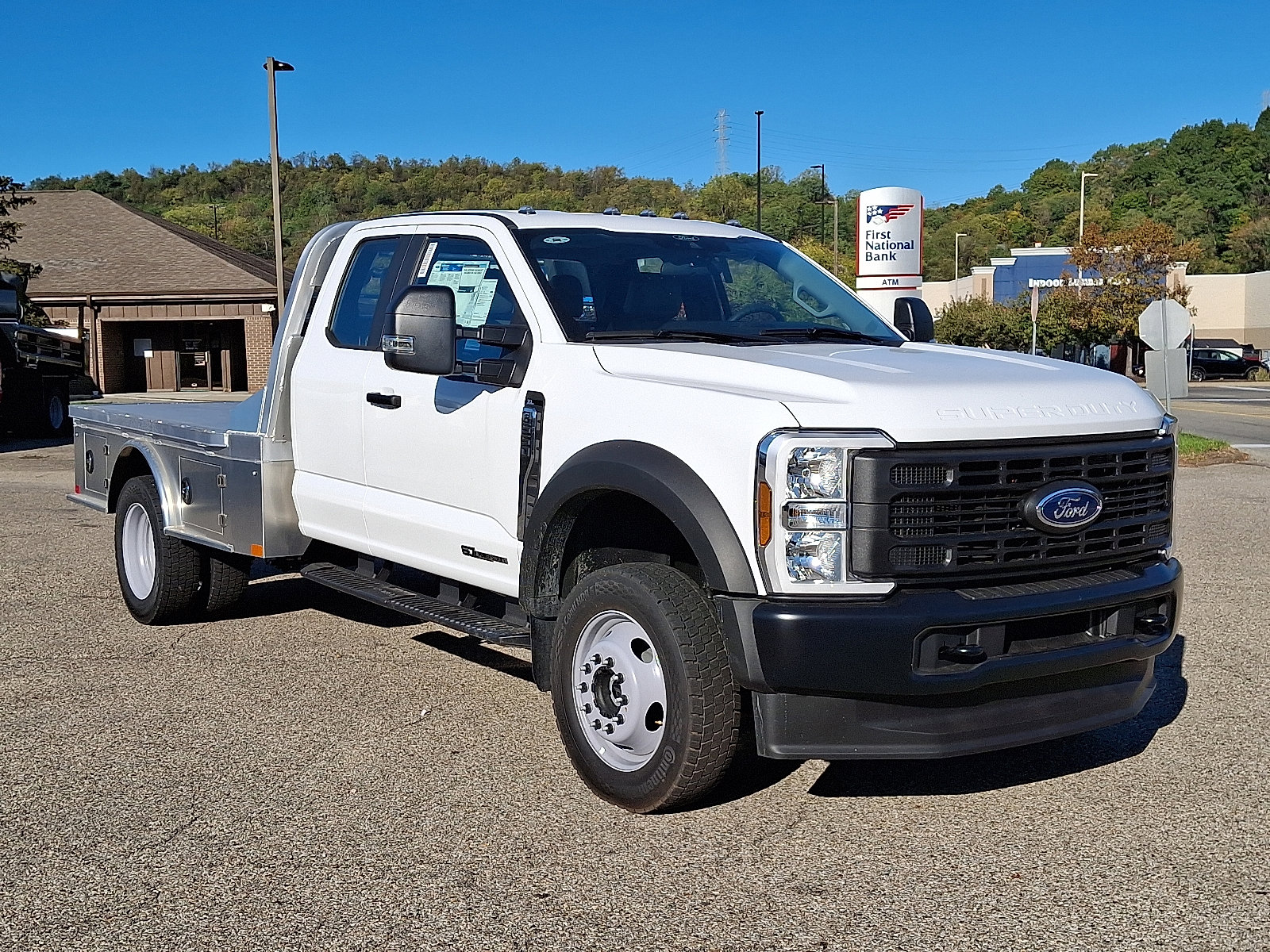 2024 Ford F-550 XL Image 4 of 17