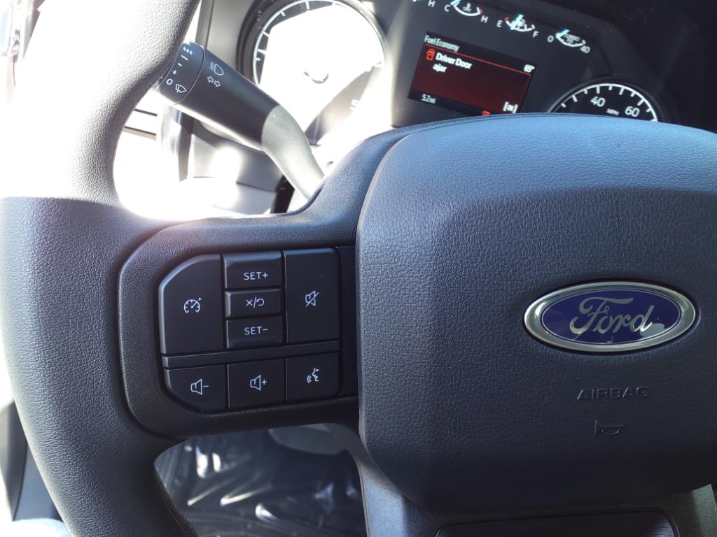 Vehicle image 9 of 16