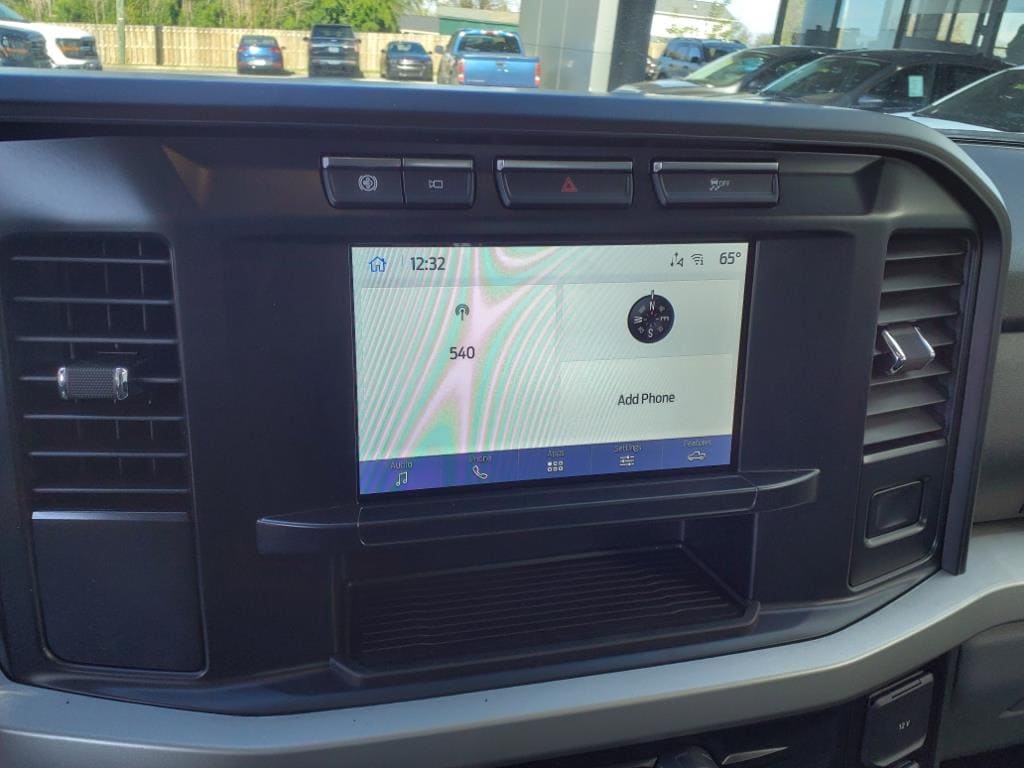 Vehicle image 11 of 16