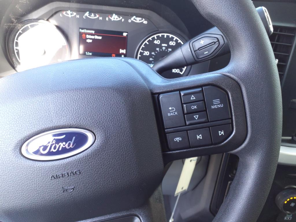 Vehicle image 10 of 16