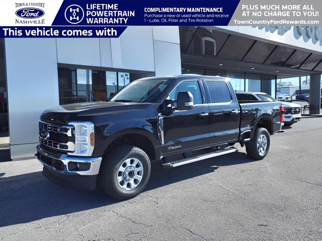 Vehicle image 14 of 16