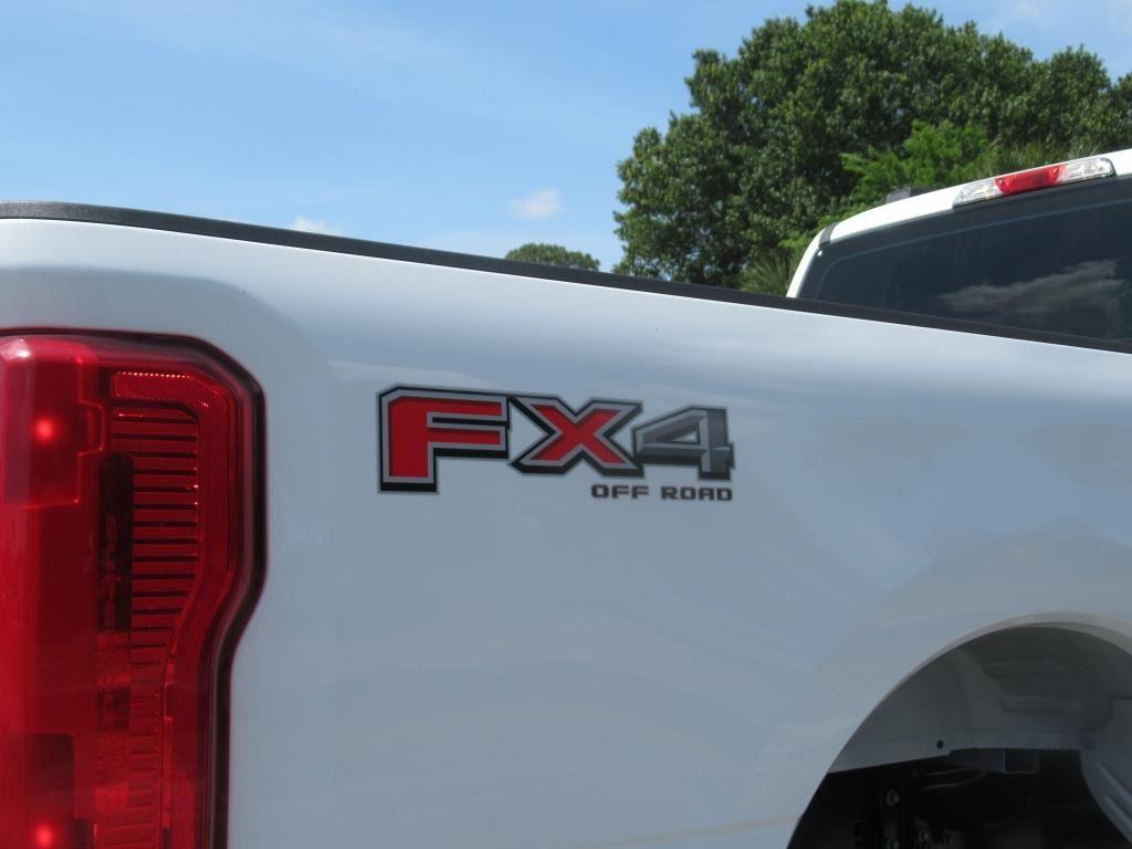 2024 Ford F-250 XL Image 16 of 26