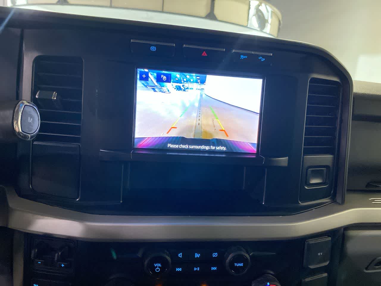 2024 Ford F-250 XLT Image 18 of 27