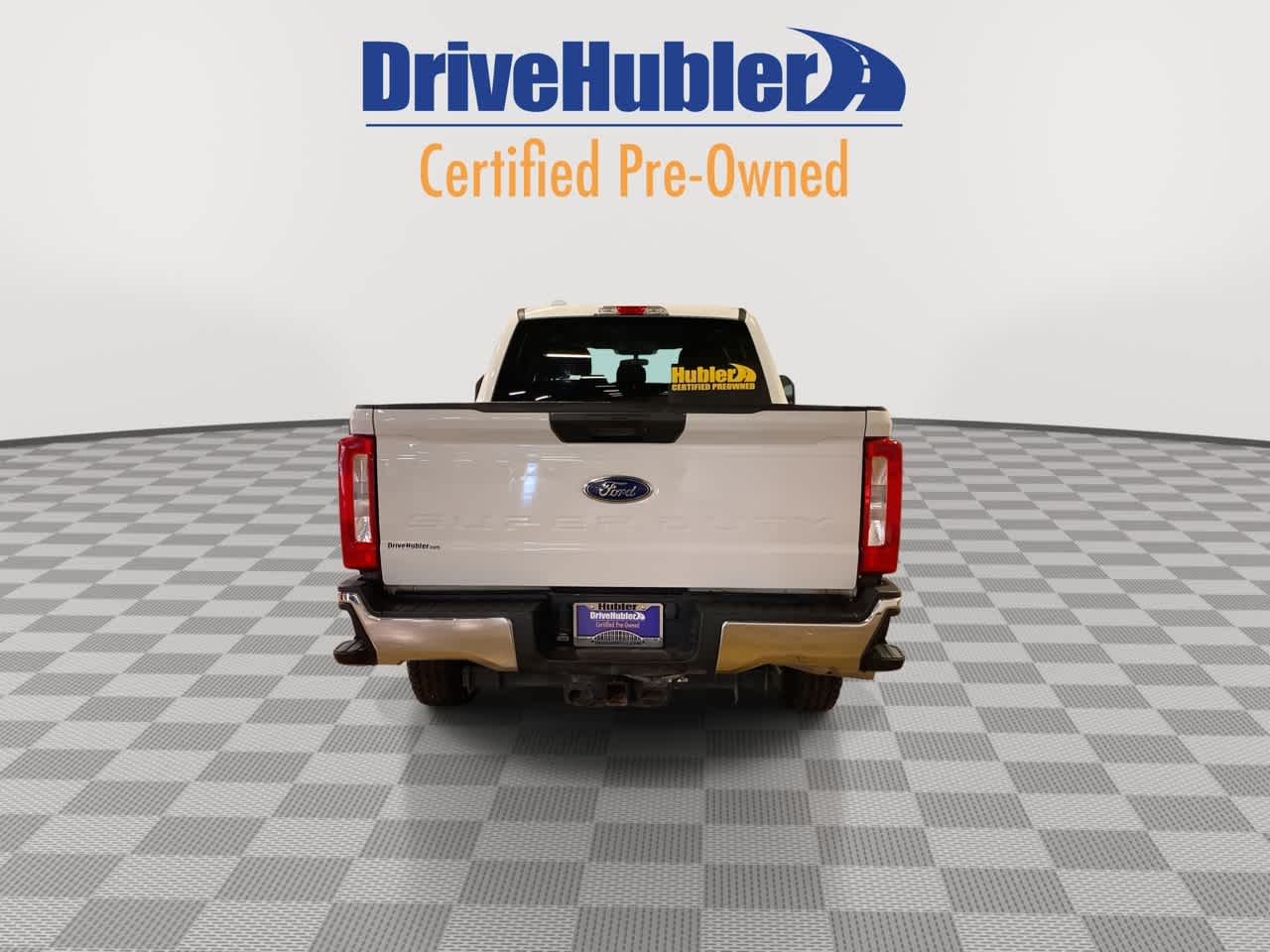 2024 Ford F-250 XLT Image 7 of 27