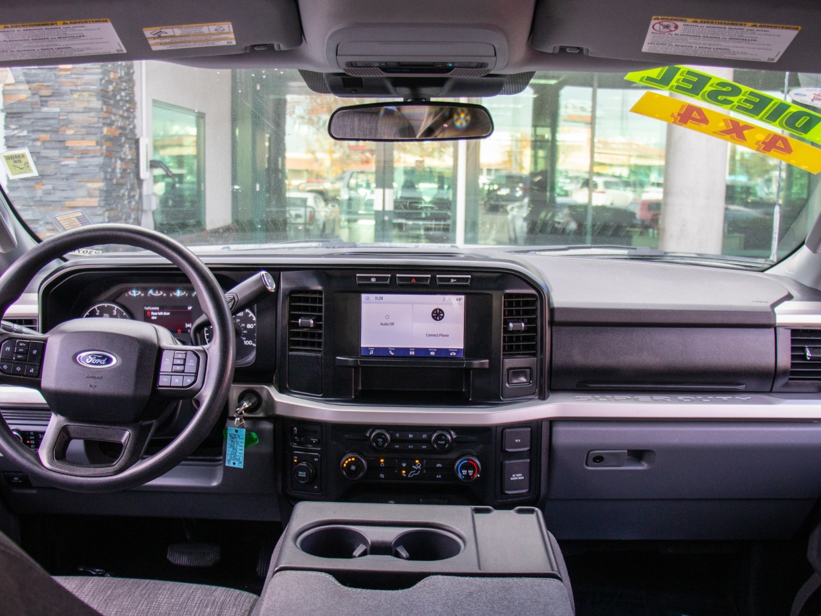 2024 Ford F-350 XLT Image 14 of 24