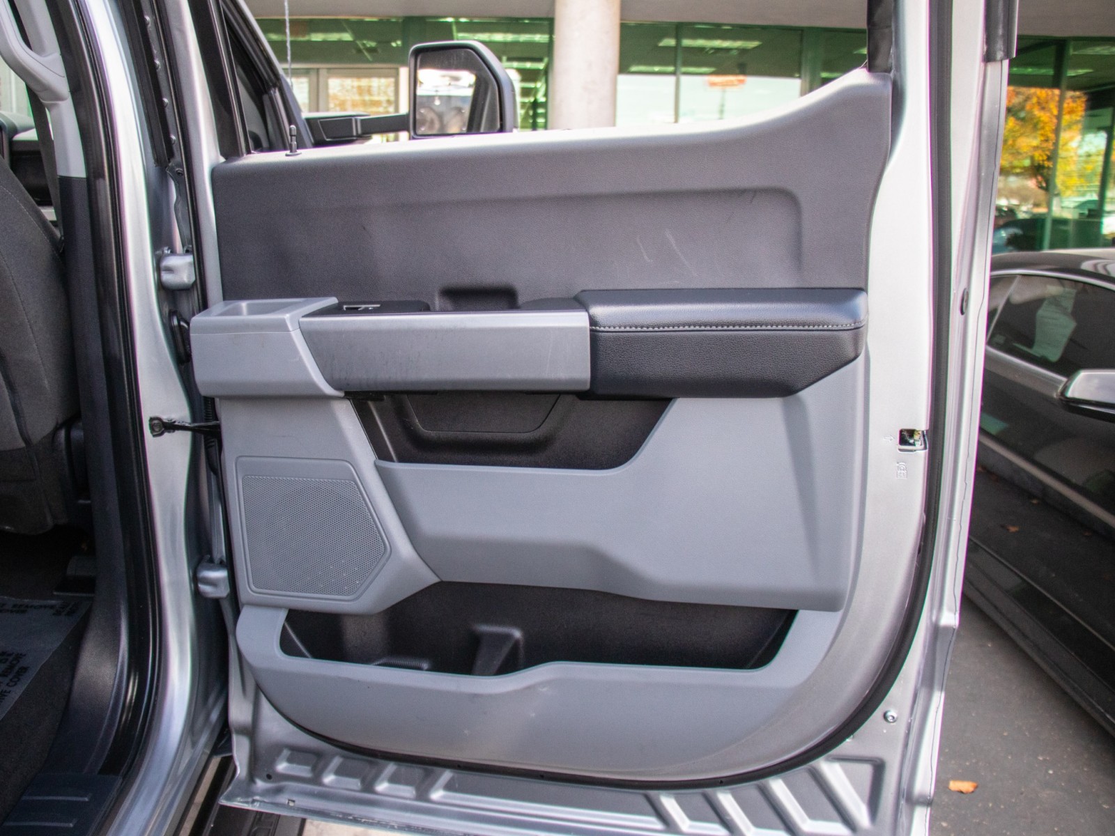 2024 Ford F-350 XLT Image 13 of 24