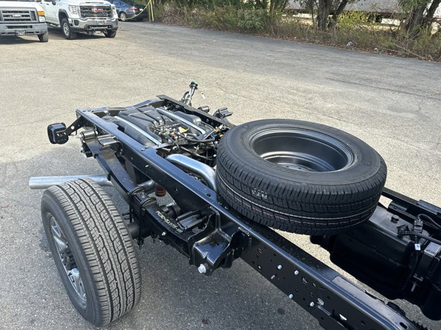 Vehicle image 31 of 38