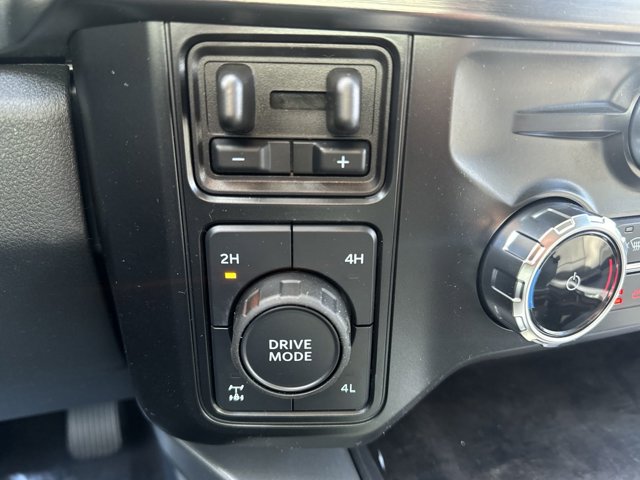 Vehicle image 20 of 38