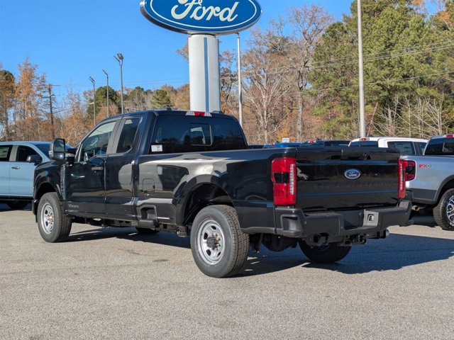 Vehicle image 6 of 38