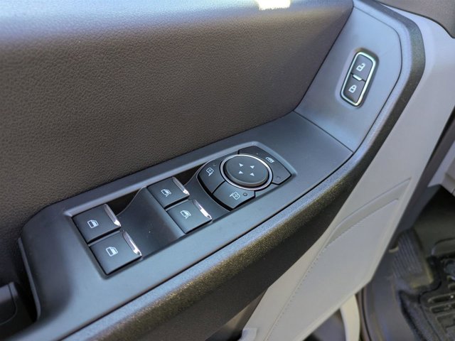 Vehicle image 12 of 38
