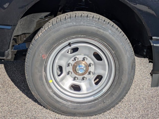 Vehicle image 10 of 38