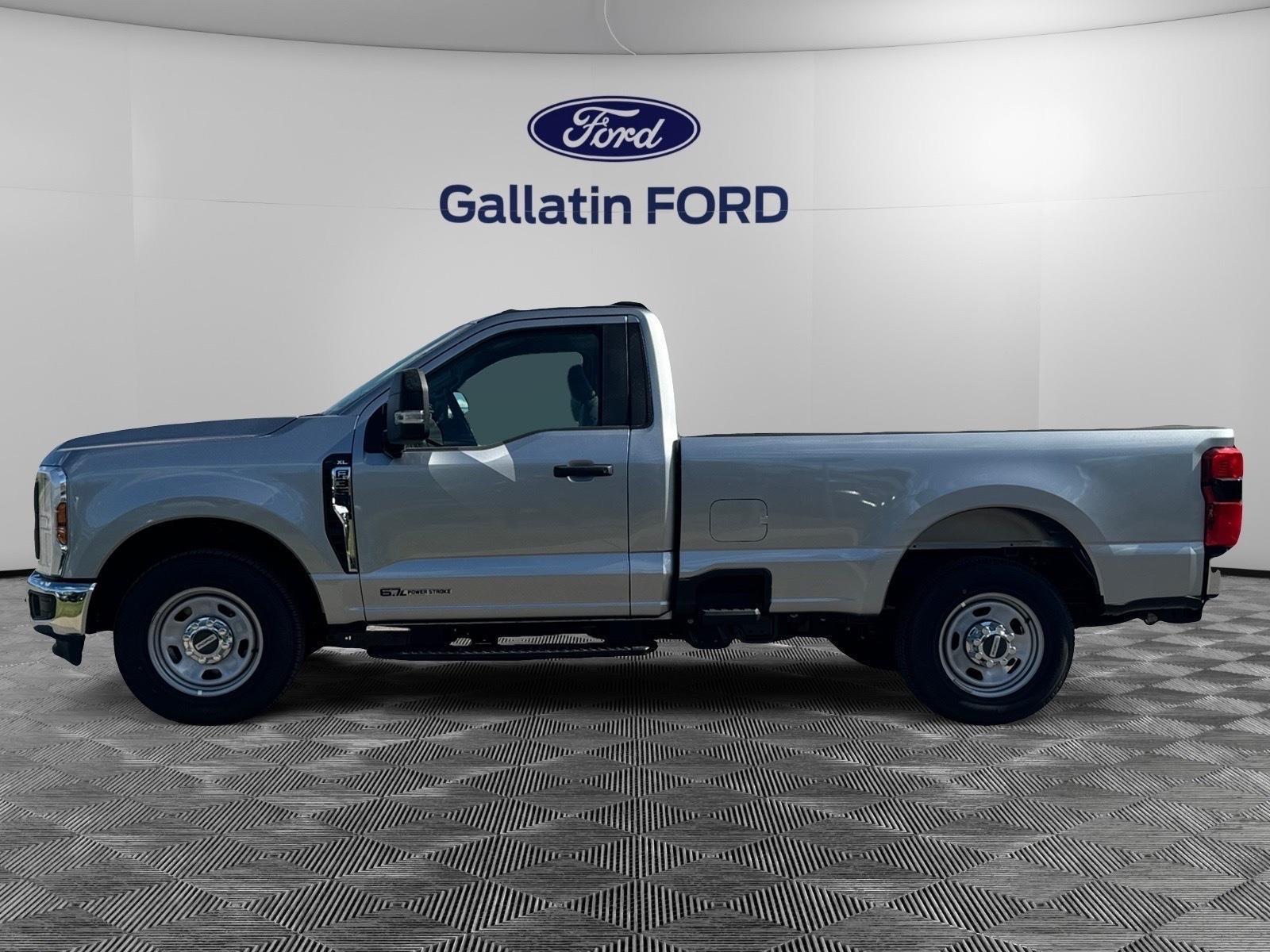 Vehicle image 8 of 12